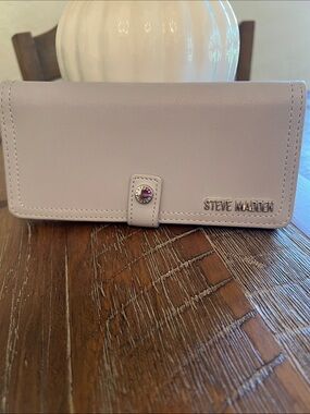 Steve Madden Lavender Tone Continental Wallet